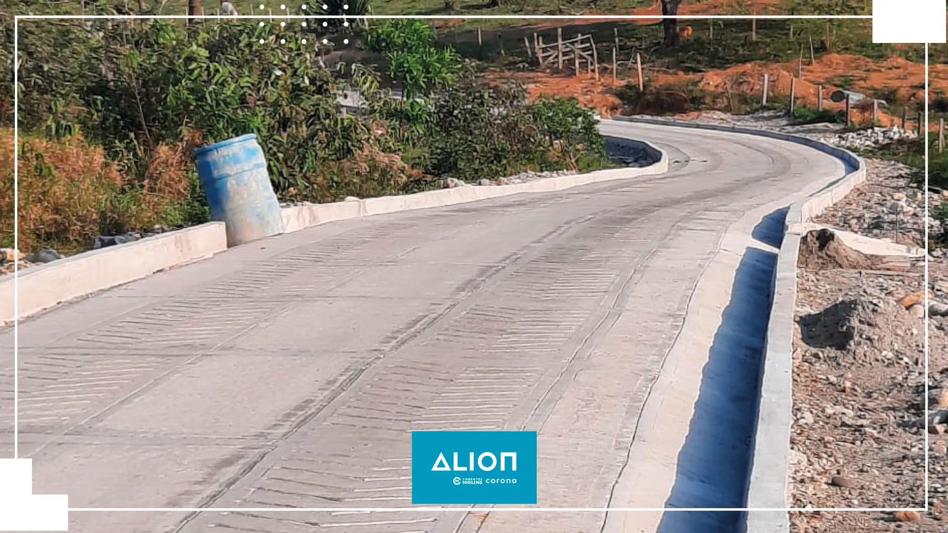 Lee más sobre el artículo Placa huella: Mejoras de vías rurales con ALIÓN